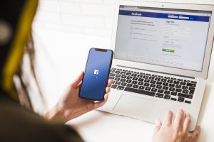 Wat is Facebook Shop en hoe kun je er geld mee verdienen?